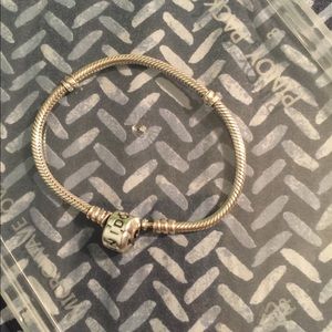 Pandora genuine bracelate